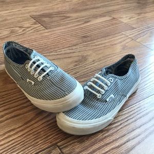 Vans size 7